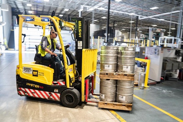 Why Opt For Forklift Hire Services?