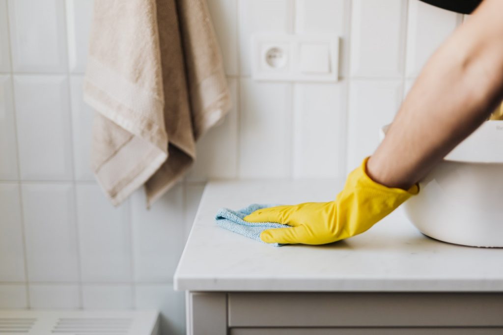 House Cleaning Tips for Busy Moms