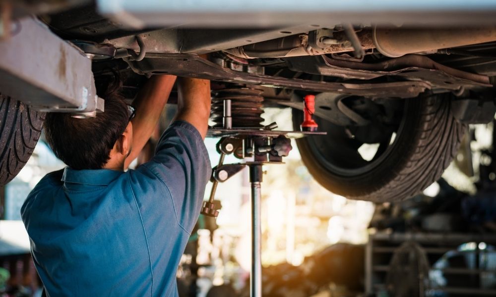 Car Maintenance You Shouldn’t Do Yourself