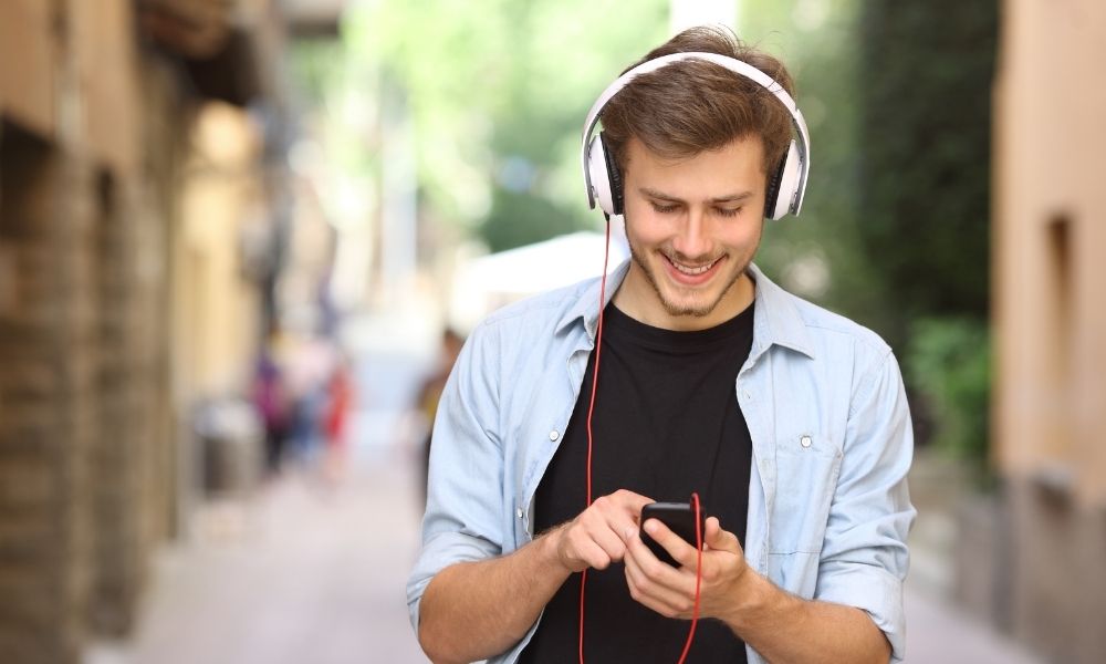 4 Simple Ways To Check if Your Headphones Are Too Loud