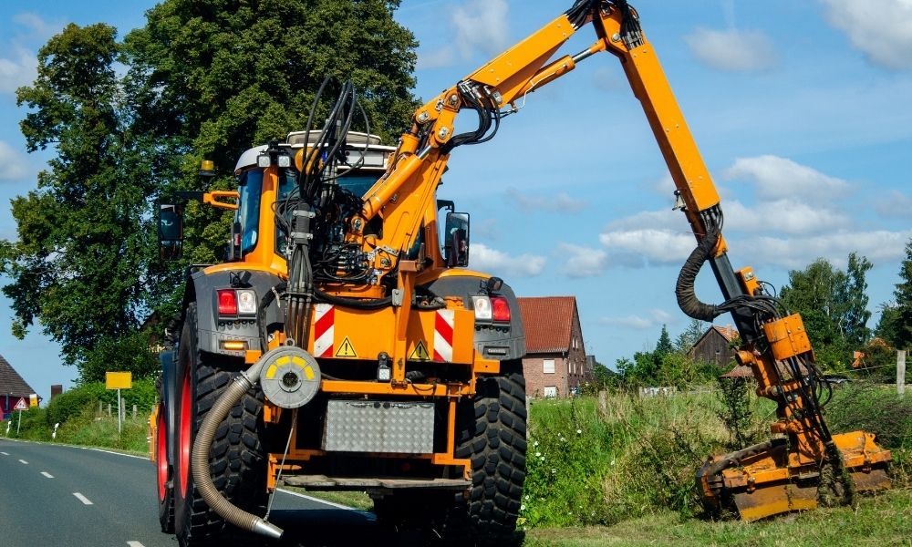 Tips for Successfully Operating Your Skid Steer Brush Cutter