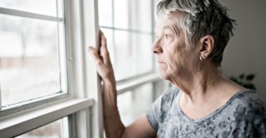 Tips for Caring for Seniors Living With Mental Illness