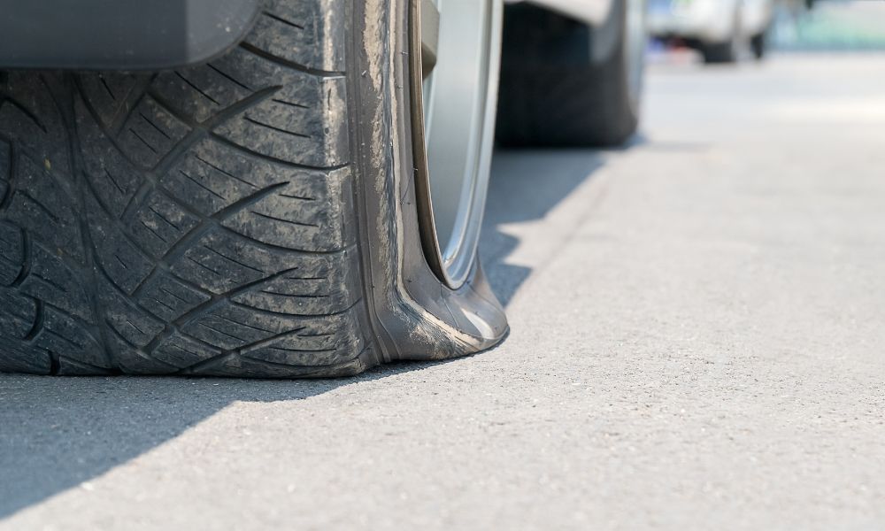 Step-by-Step Guide for What To Do When You Get a Flat Tire