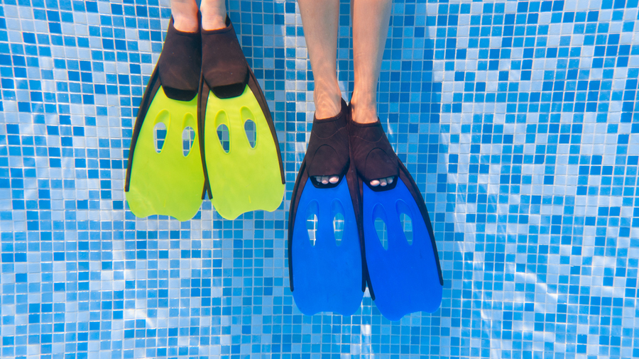 7 Benefits of Swimming with Fins - Entertainment | TWB