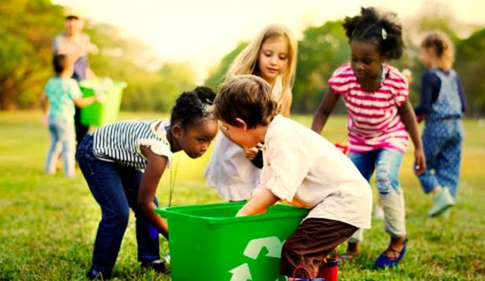 3 Habits To Start With Your Children To Teach Environmental Awareness